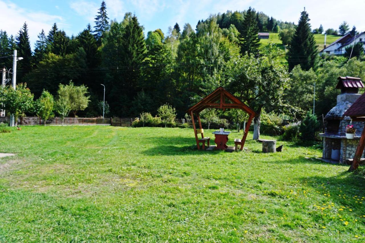 Celestia Camere de Inchiriat Moeciu De Sus Esterno foto